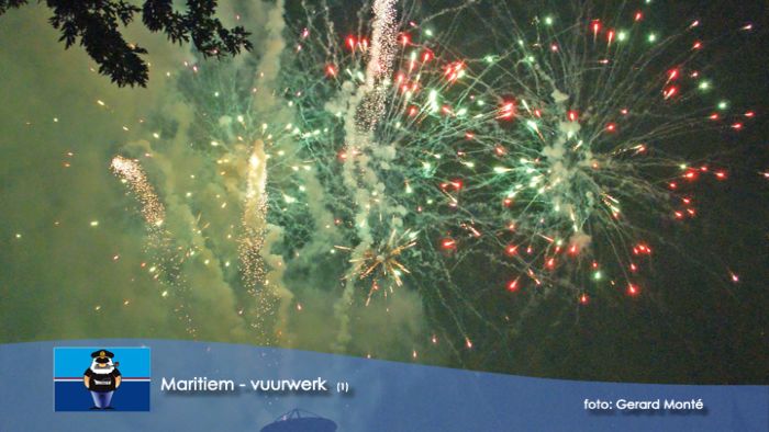 montE3680- maritiem 6 vuurwerk-  web 2009