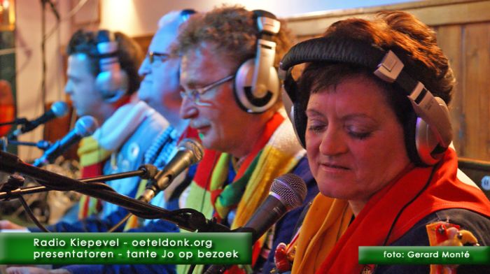 montE4788- radiokiepevel-  web 2010