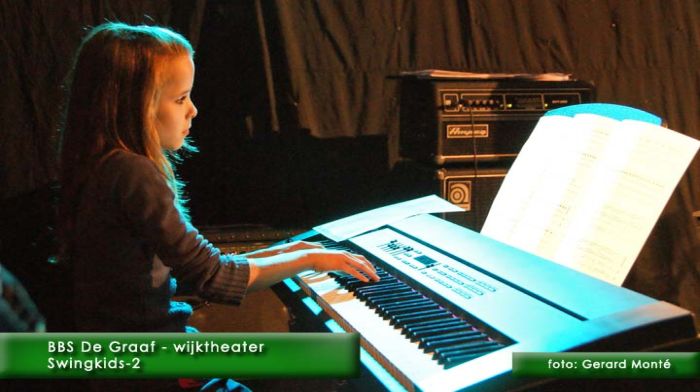 montE4977- bbs De Graaf wijktheater-  web 2010