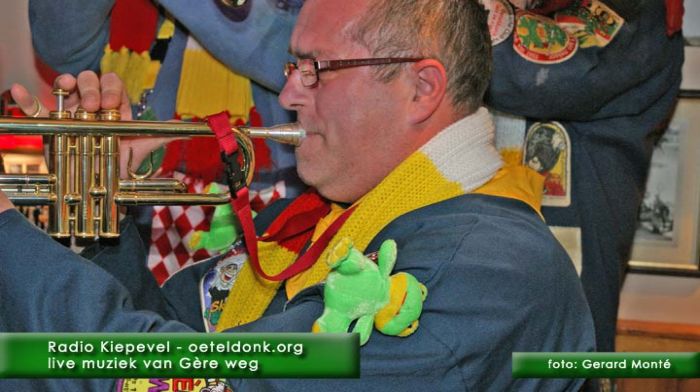 montE4990- radiokiepevel 3e -2-  web 2010