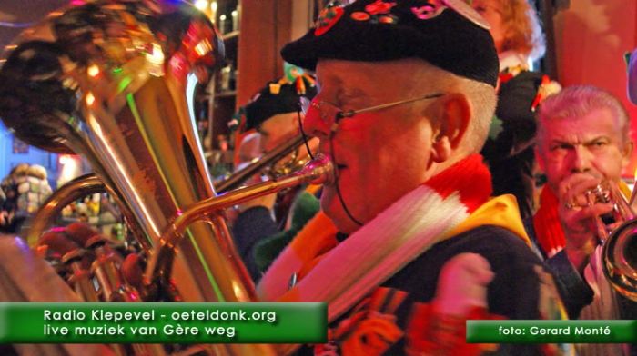 montE4997- radiokiepevel 3e -2-  web 2010