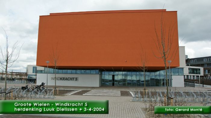 montE5673- groote wielen beeldje-  web 2010