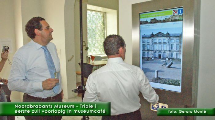 montE6577- triple i NbM 1e zuil-  web 2010