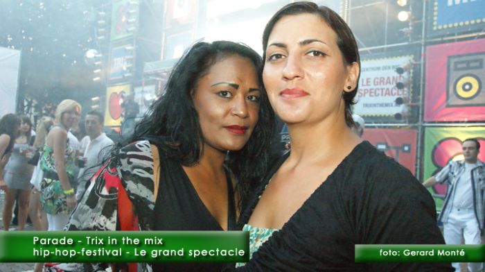 montE6591- trixinthemix parade-  web 2010