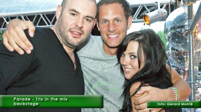 montE6591b- trixinthemix parade-  web 2010