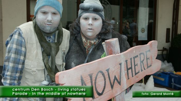 montE6604- living statues-  web 2010