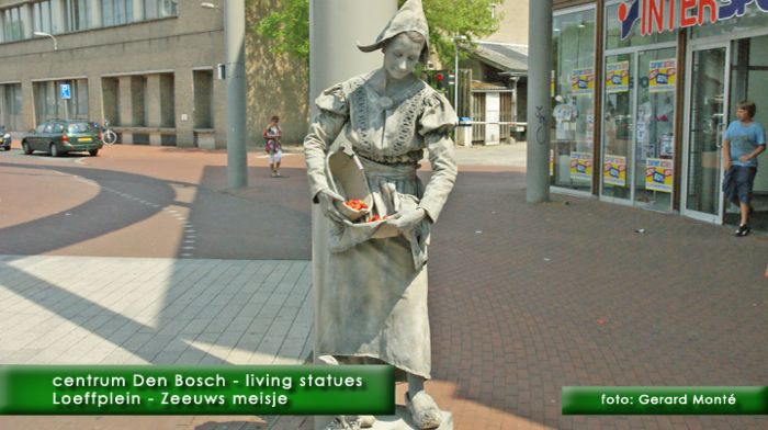 montE6635- living statues4-  web 2010