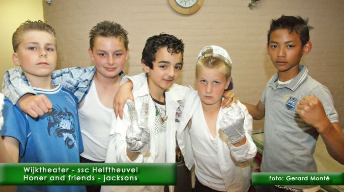 montE6679- wijktheater hellftheuvel-  web 2010