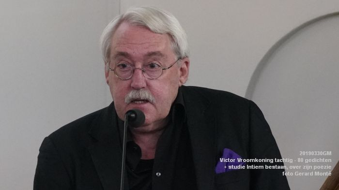 DSC09781- Victor Vroomkoning tachtig - bundel 80 gedichten - studie Intiem bestaan over zijn poezie - 30mrt2019 -  foto GerardMontE web