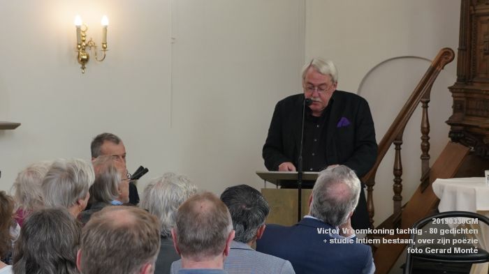 DSC09783- Victor Vroomkoning tachtig - bundel 80 gedichten - studie Intiem bestaan over zijn poezie - 30mrt2019 -  foto GerardMontE web