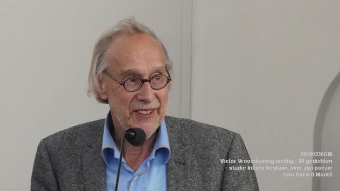DSC09795- Victor Vroomkoning tachtig - bundel 80 gedichten - studie Intiem bestaan over zijn poezie - 30mrt2019 -  foto GerardMontE web