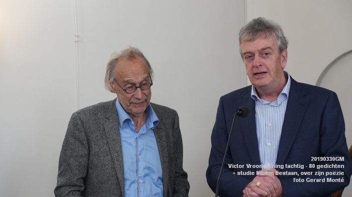 DSC09814- Victor Vroomkoning tachtig - bundel 80 gedichten - studie Intiem bestaan over zijn poezie - 30mrt2019 -  foto GerardMontE web