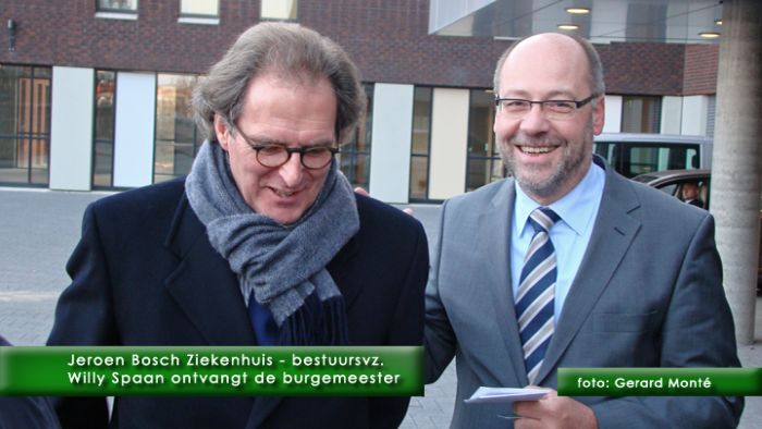 0montE8270- jbz hemelboom-  web 2011