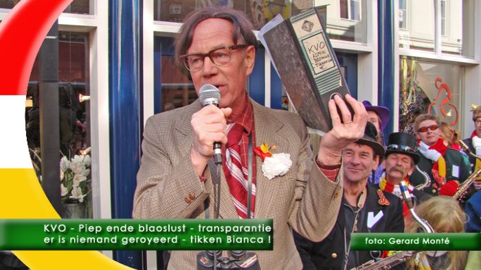 0montE8385- piep en de blaoslust 1-  web 2011