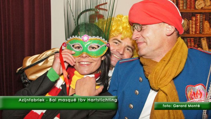 1montE10291- bal masquE 2-  web 2011