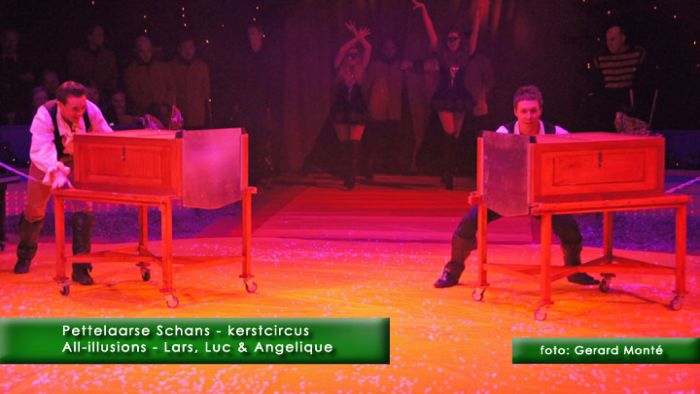 1montE10601- kerstcircus premiere all-illusions-  web 2011