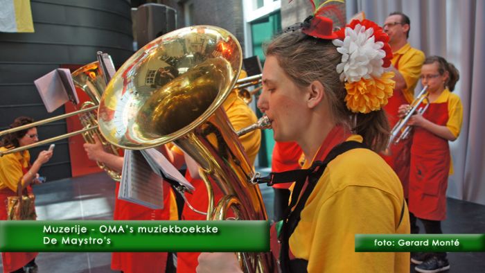 montE11347- OMA muziekboekske-  web 2012