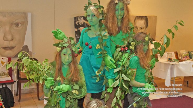 DSC08567-  Antoniegaarde verwenzorgdag kersenboom - foto GerardMontE - web