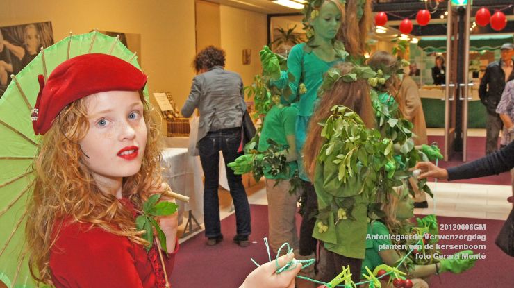 DSC08568-  Antoniegaarde verwenzorgdag kersenboom - foto GerardMontE - web