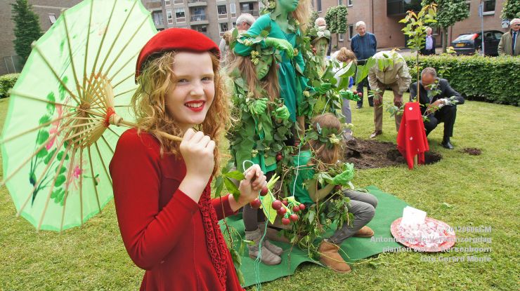 DSC08596-  Antoniegaarde verwenzorgdag kersenboom - foto GerardMontE - web