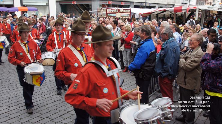 DSC00533- jeroen bosch verkennersband 60 jaar defilE stadhuis - 16jun2012 - foto GerardMontE - web DSC00533- jeroen bosch verkennersband 60 jaar defilE stadhuis - 16jun2012 - foto GerardMontE - web