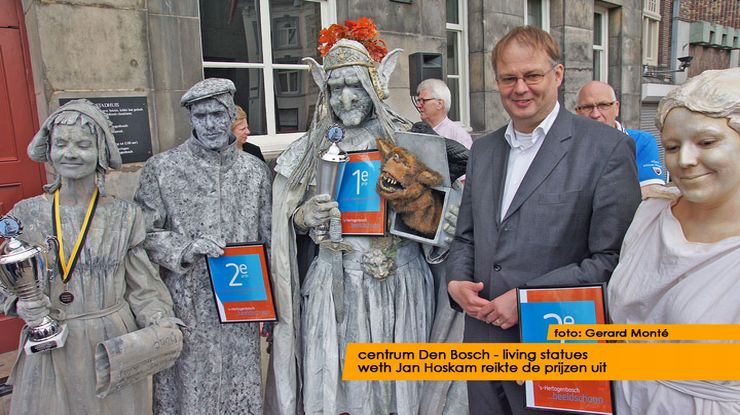 14-living statues prijzen 1juli2012 - foto GerardMontE - web