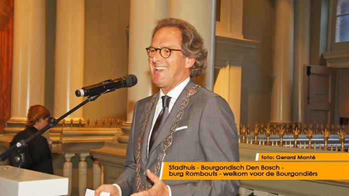 montE13048- BourgondiEr van het jaar-  web 2012