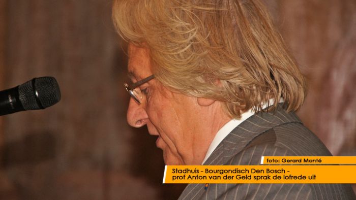 montE13051- BourgondiEr van het jaar-  web 2012