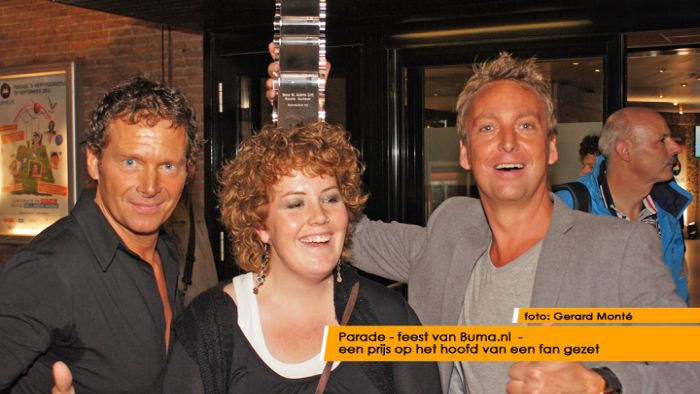 montE13180- parade Buma-  web 2012