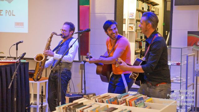 DSC08558- biebplein Mijke Pol - Panty - 1okt2013 foto GerardMontE web