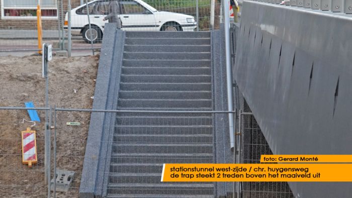 montE20657- voetgangerstunneltrappen