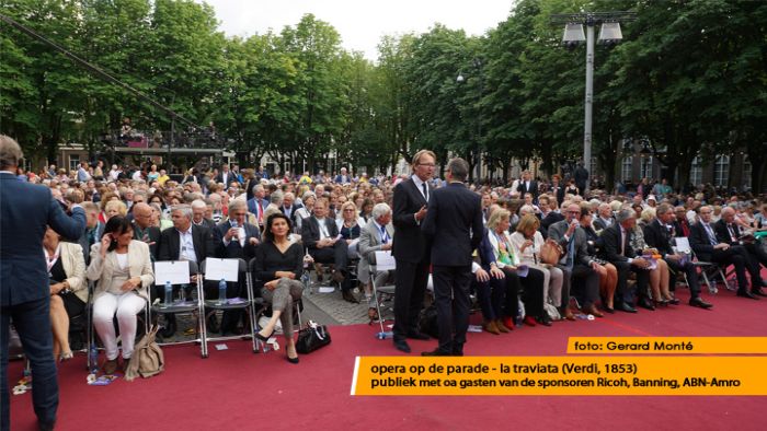 montE22224- opera op de parade montE22224- opera op de parade