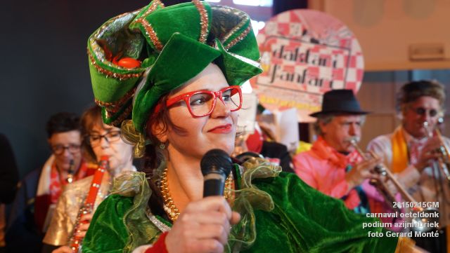 DSC09483-  carnaval oeteldonk podium azijnfabriek- 15feb2015 - foto GerardMontE web
