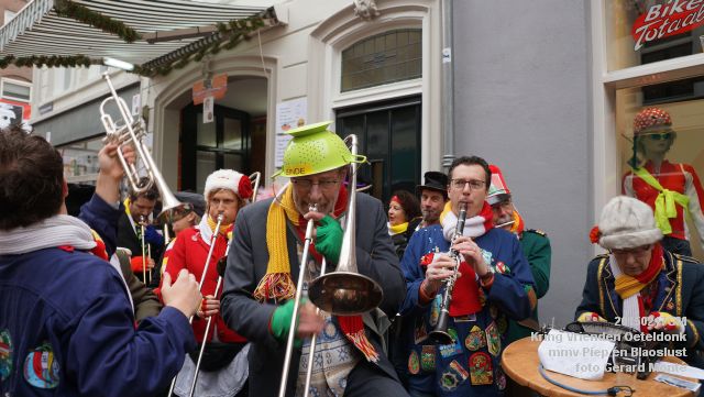 DSC00151-  carnaval Kring Vrienden Oeteldonk Piep en Blaoslust 17feb2015 - foto GerardMontE web