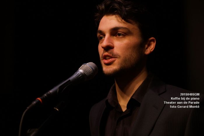 DSC08010- koffie bij de piano ThadP - 5apr2015 -  foto GerardMontE web