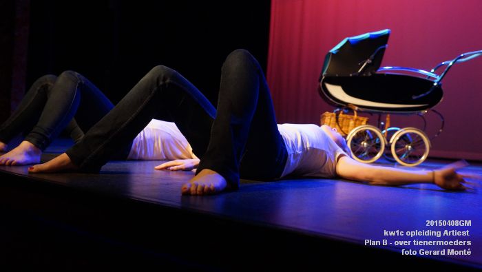 DSC08396- KW1C opl Artiest - Plan B - voorstelling over tienermoeders - 8apr2015 -  foto GerardMontE web