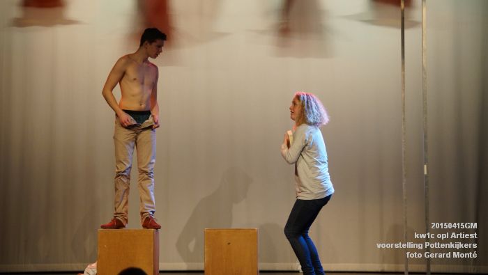DSC09377- kw1c opl Artiest - voorstelling Pottenkijkers - 15apr2015 -  foto GerardMontE web