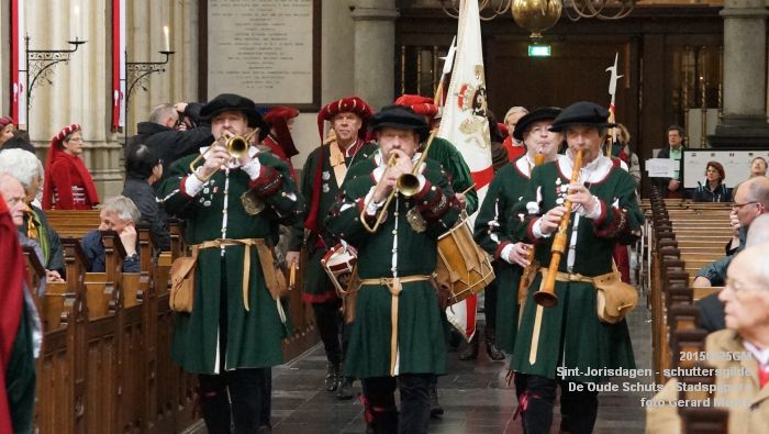 DSC03422- Sint-Jorisdagen schuttersgilde De Oude Schuts - Stadspijpers - 25apr2015 - foto GerardMontE web
