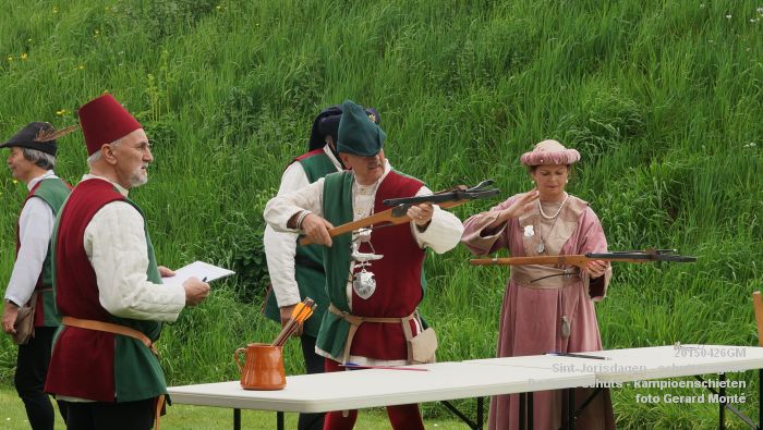 eDSC03414- Sint-Jorisdagen schuttersgilde De Oude Schuts - Stadspijpers - 26apr2015 - foto GerardMontE web
