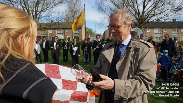 DSC03571- Orthen 1200 benkske vrijmarkt schaarhuisplein - 27apr2015 - foto GerardMontE web