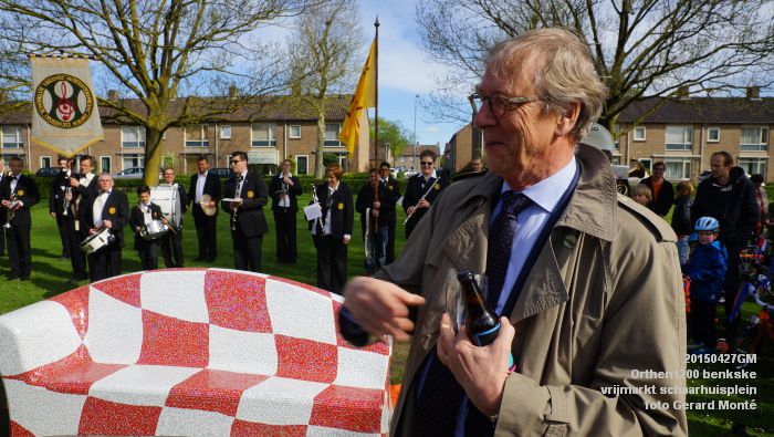 DSC03572- Orthen 1200 benkske vrijmarkt schaarhuisplein - 27apr2015 - foto GerardMontE web