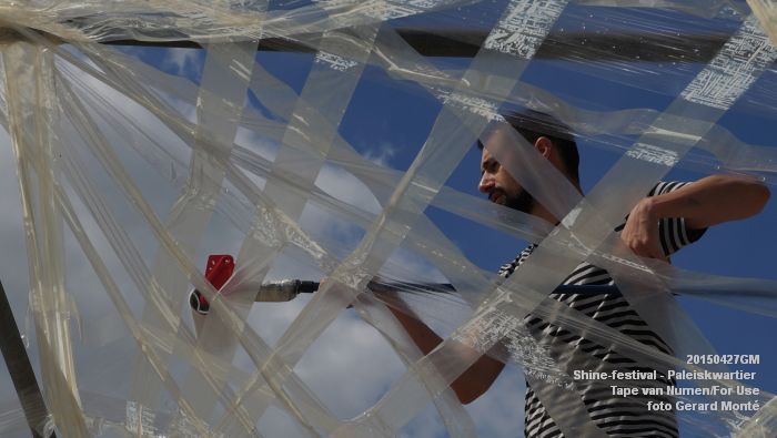 DSC03672- Shine - Paleiskwartier - opbouw installatie Tape van Numen-For Use - 27apr2015 - foto GerardMontE web
