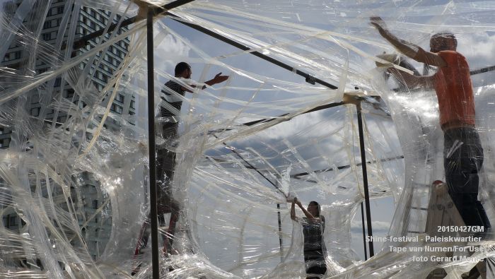 DSC03678- Shine - Paleiskwartier - opbouw installatie Tape van Numen-For Use - 27apr2015 - foto GerardMontE web