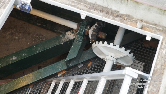 DSC04385- Havenbrug reparatie - 2 mei2015 - foto GerardMontE web