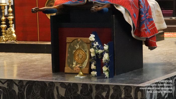 DSC04715- bidtocht Den Bosch  meimaand mariamaand - 3mei2015 -  foto GerardMontE web