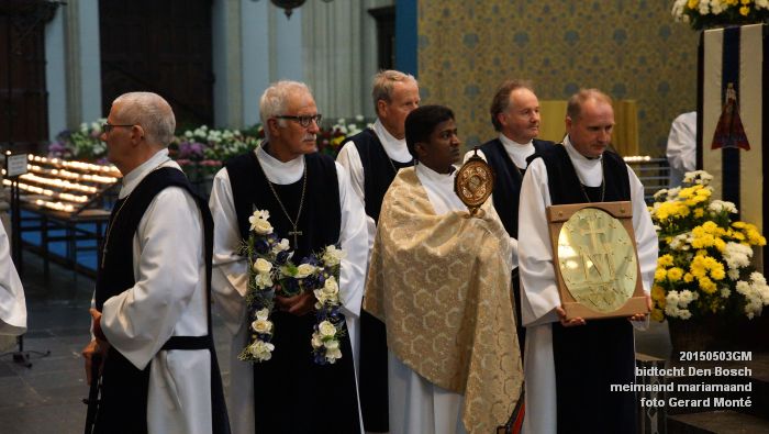 DSC04718- bidtocht Den Bosch  meimaand mariamaand - 3mei2015 -  foto GerardMontE web