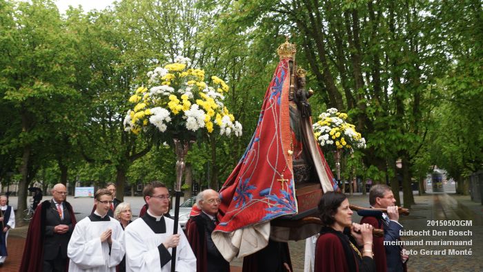 DSC04755- bidtocht Den Bosch  meimaand mariamaand - 3mei2015 -  foto GerardMontE web