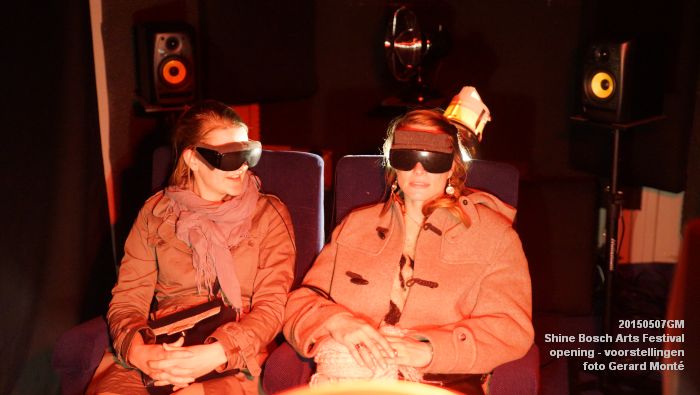 DSC05416- shine opening in paleiskwartier - 7 mei 2014 - foto GerardMontE web