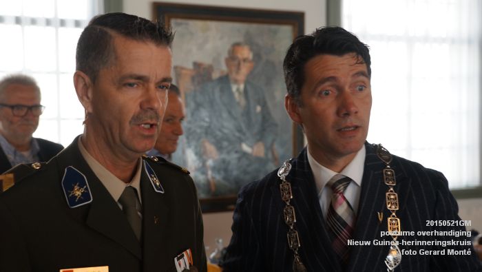 DSC06819- postume overhandiging toegekend Nieuw Guinea-herinneringskruis  - 2mei2015 -  foto GerardMontE web