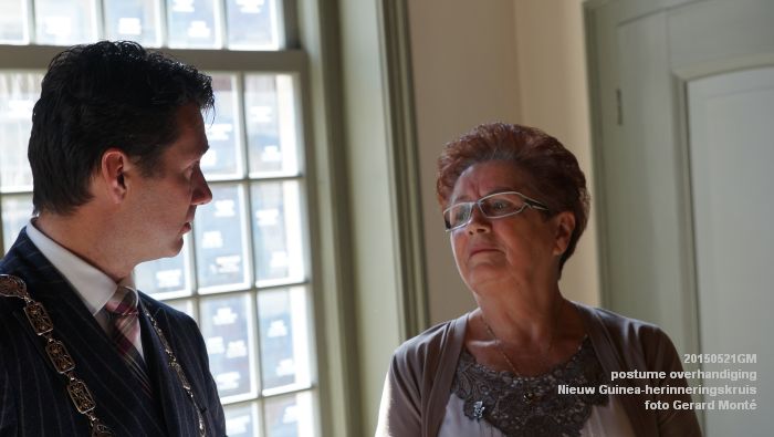 DSC06840- postume overhandiging toegekend Nieuw Guinea-herinneringskruis  - 2mei2015 -  foto GerardMontE web